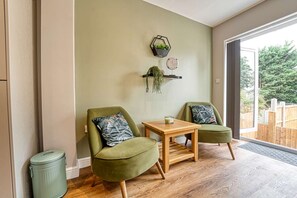 Maison | 2 chambres, bureau, Internet