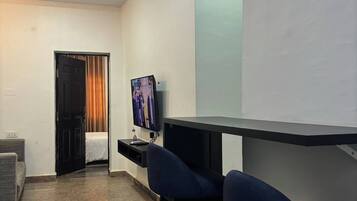 Family Apartment, Balcony, City View | Living area