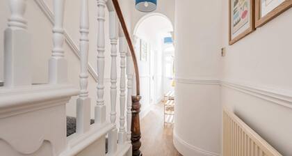 Host Stay The Haven at Church Road