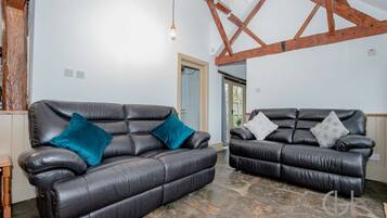 House | 3 bedrooms, Internet