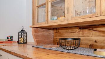 House | 3 bilik tidur, Internet