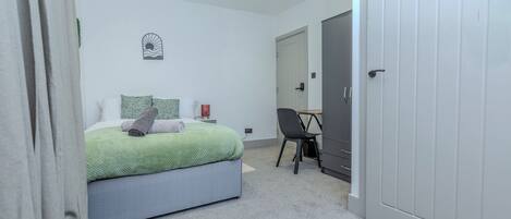 5 chambres, bureau, fer et planche Ă repasser, Wi-Fi gratuit