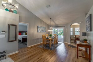 Exterior - 819 Tuscan Ridge (Davenport)