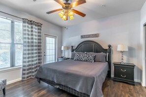 Exterior - 614 Bella Piazza (Davenport)