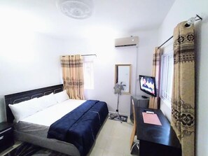 Deluxe Apartment, Balcony, City View | 2 bedrooms, in-room safe, desk, laptop workspace - Cosmetro Shortlet Homes (Abuja)