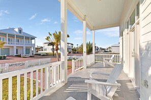 House, 3 Bedrooms | Terrace/patio