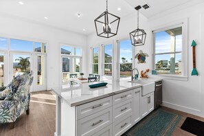Private kitchen - The Scarlett - Private Home At The Shores 3 Bedroom Home (South Padre Island)