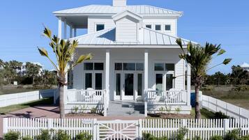 House, 3 Bedrooms | Exterior