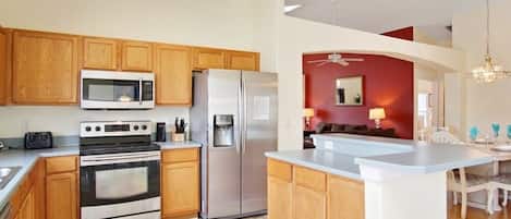 Villa, 5 Bedrooms | Private kitchen