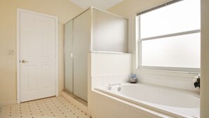 Villa, 5 Bedrooms | Bathroom