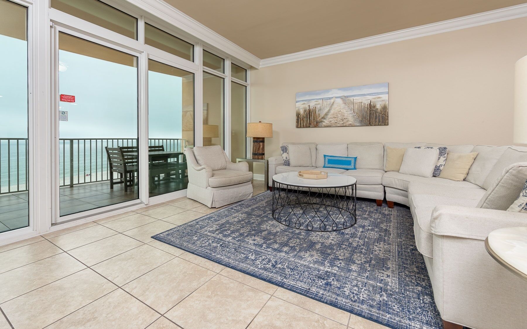 Condo, 3 Bedrooms | Living area