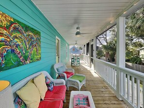 Terrace/patio - Back River Bungalow by Tybee Vacation Rentals (Tybee Island)