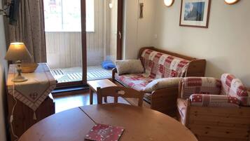 Apartment | Living room