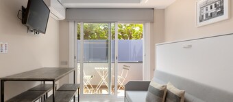 Gregal - Appart'hôtel avec piscine