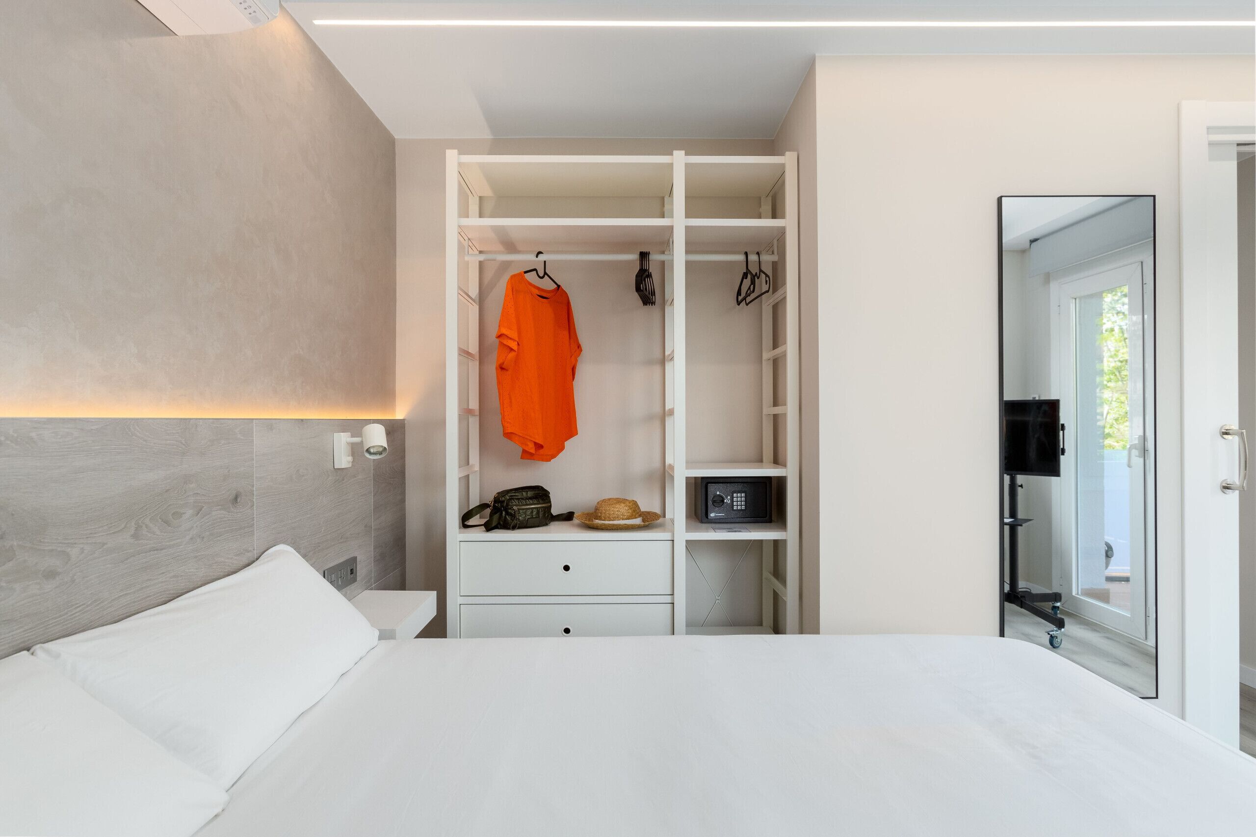 1 dormitorio, caja fuerte, wifi gratis y ropa de cama