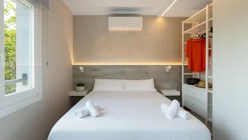 1 bedroom, in-room safe, free WiFi, bed sheets