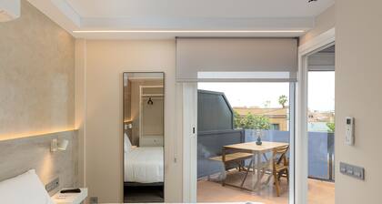 Xaloc - Aparthotel with Swimming Pool