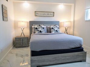 2 quartos, ferros/tábuas de passar roupa, Wi-Fi, roupa de cama