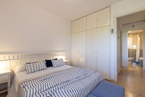 2 camere, ferro/asse da stiro, Wi-Fi gratuito, lenzuola