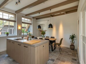 House | Private kitchen | Highchair