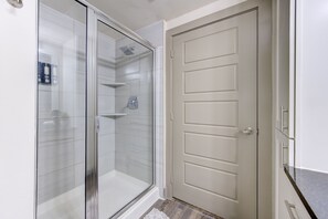 Apartment, 2 Bedrooms, Balcony | Bathroom - Modern Corporate Haven (Magnolia)
