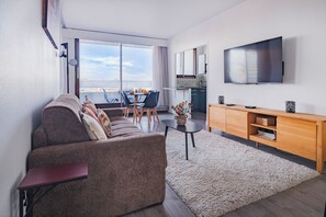 Leilighet, byutsikt | Oppholdsområde