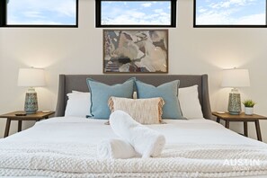 4 habitaciones, escritorio, tabla de planchar con plancha y wifi gratis