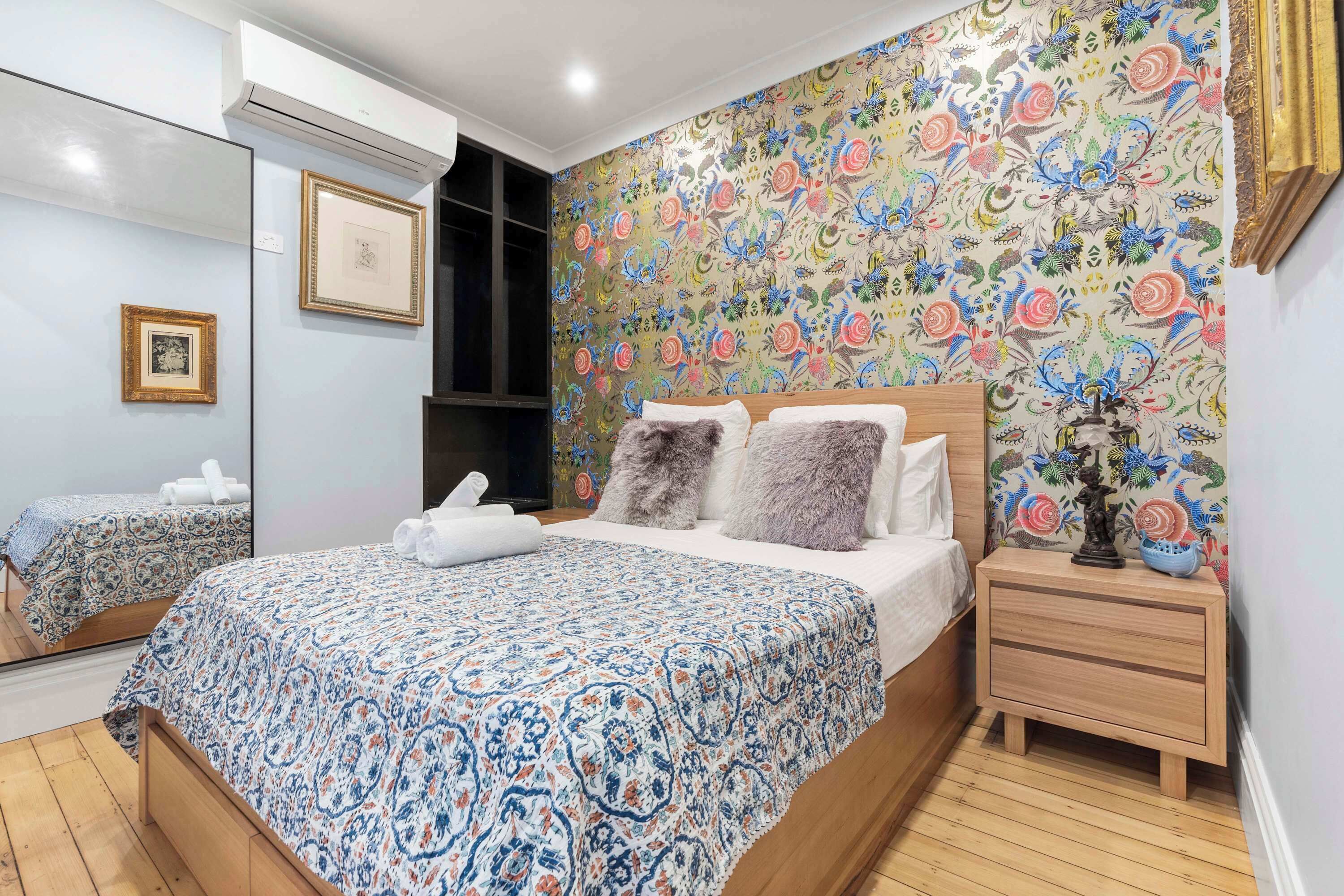 1 chambre, fer et planche à repasser, Wi-Fi, literie fournie