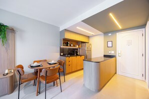 Basic Apartment, City View | Living area - LDM - Residencial Jd. Paulista by Anora Spaces (São Paulo)