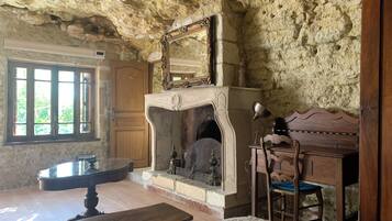 1 chambre, fer et planche Ă repasser, Wi-Fi, draps fournis