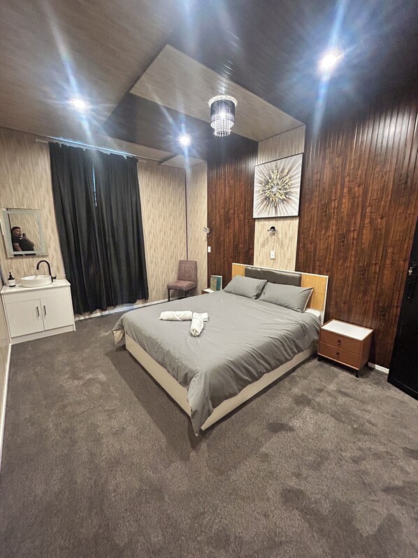 コンフォート ダブルルーム | WiFi (無料)、ベッドシーツ