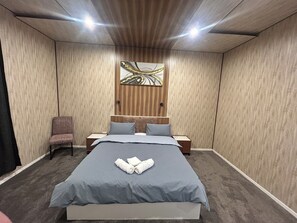 Comfort Double Room - The Blackhorse Hotel  (Christchurch)