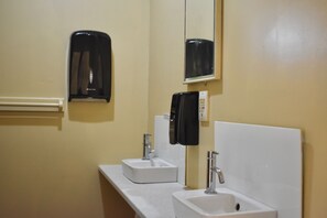 共用バスルーム