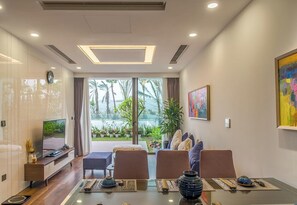 50-tums smart-tv med kabelkanaler