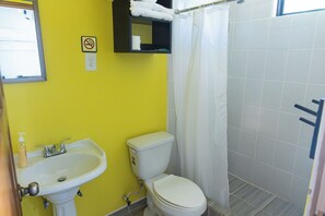 淋浴設備、風筒、提供毛巾、番梘