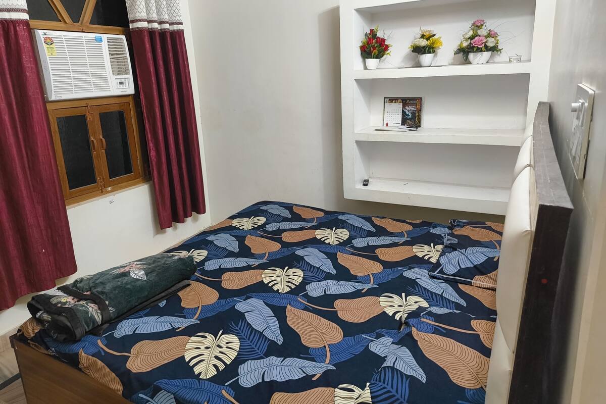 Suite familiar, 2 habitaciones, habitaciones comunicadas, vistas a la ciudad | Colchones viscoelásticos y espacio para trabajar con un portátil