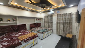 Comfort Double Room, Multiple Beds, Air conditioning, Ground Floor | Memory-foam beds, laptop workspace, blackout curtains, free WiFi