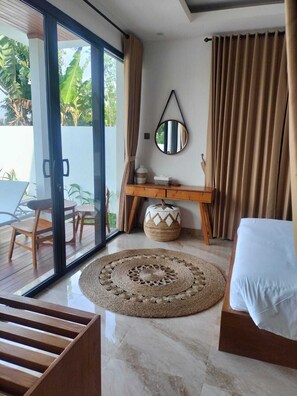 4 bedrooms, WiFi, bed sheets - Villa 4BDR rice field view south of Ubud. Swimming pool + outdoor bath. (Sukawati)