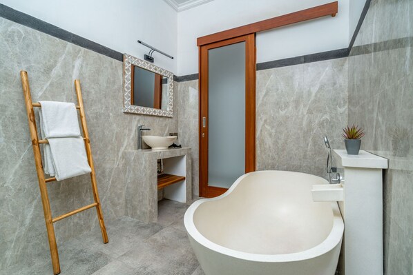 Bathroom - Made Ubud Villa (Ubud)