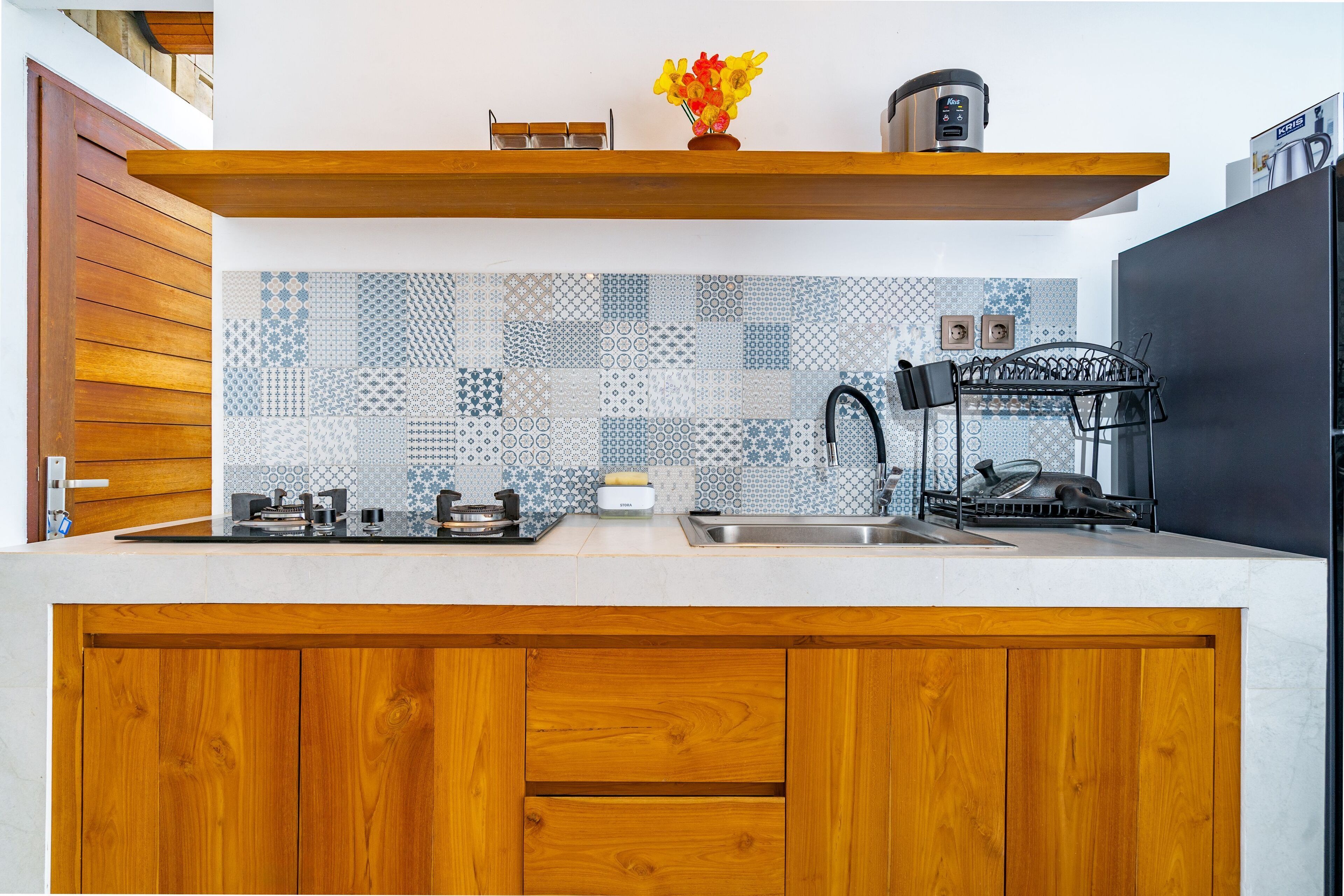 Familienvilla, 2 Schlafzimmer, Poolblick | Eigene Kochnische | Herdplatte, Wasserkocher, Mixer, Kochgeschirr/Geschirr/Besteck