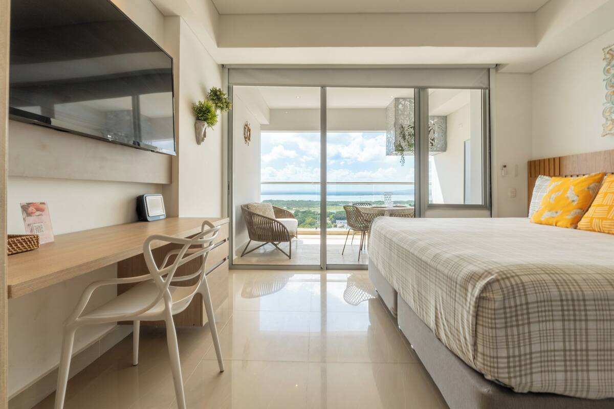 Studio (1531) | Select Comfort beds, in-room safe, WiFi (free), individually decorated