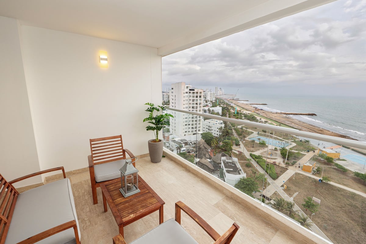 Studio (1505) | Beach/ocean view