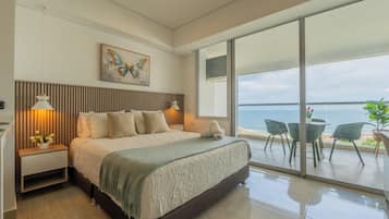 Apartamento conforto | Camas Select Comfort, cofres nos quartos, individualmente decorados