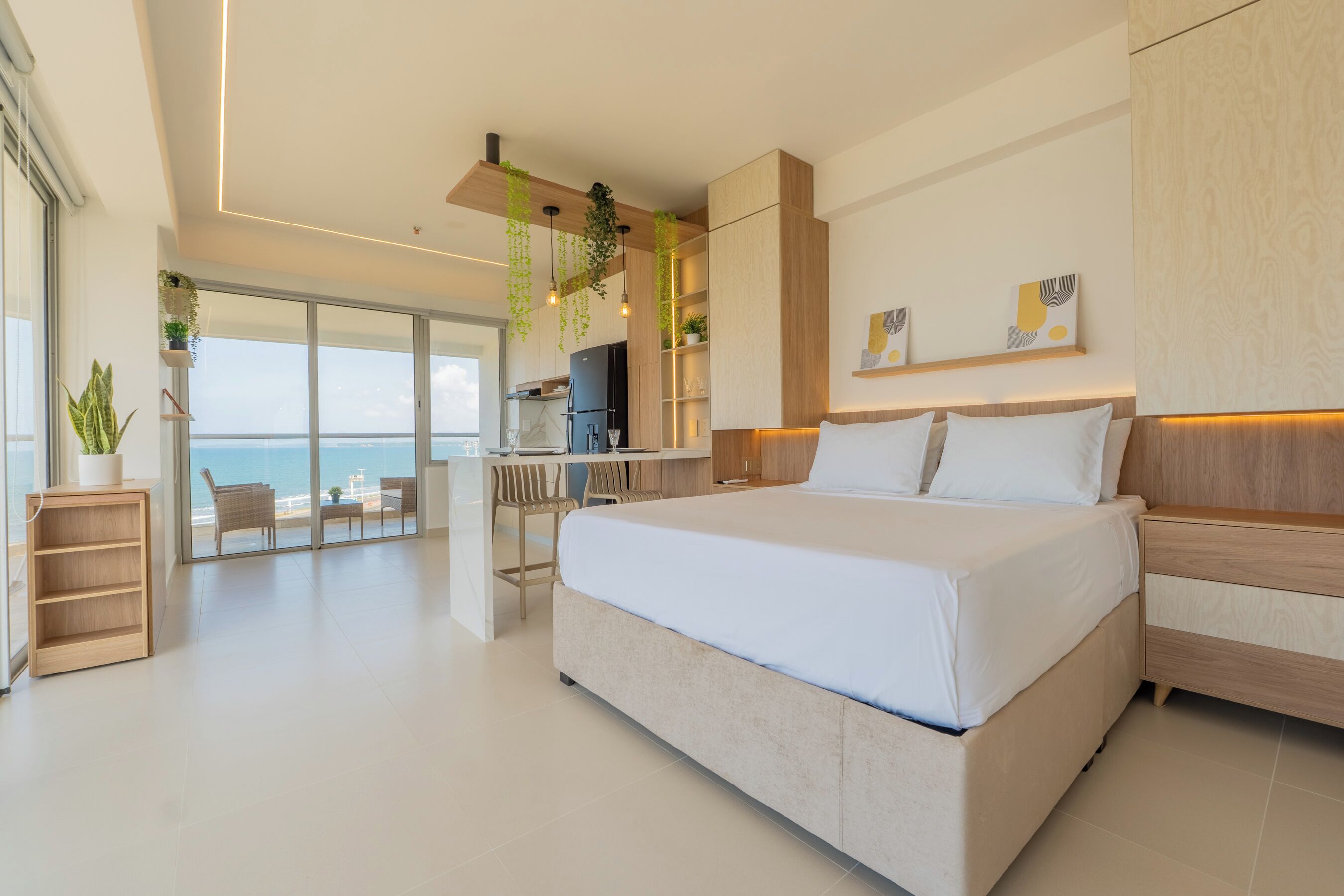 Apartamento design | Camas Select Comfort, cofres nos quartos, individualmente decorados