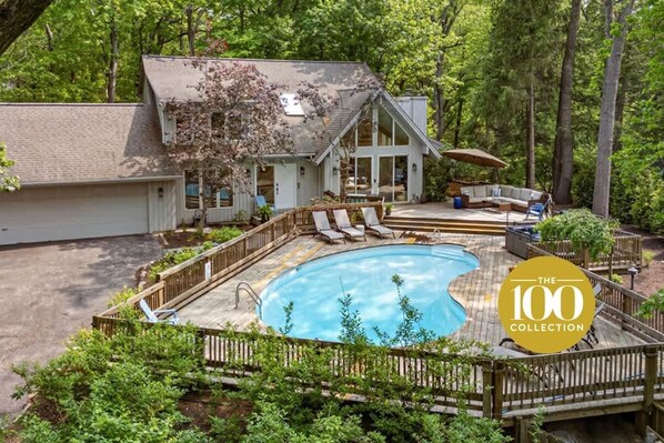 Unclassified image, 1 of 51, button