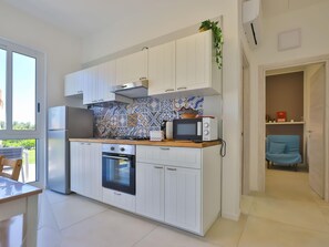 Fridge, microwave, oven