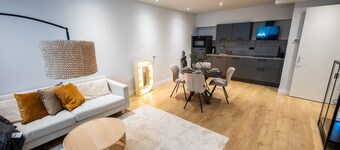 Riverside 2BDR Apartment  VPD