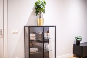 Interior - Riverside 2BDR Apartment  VPD (Rotterdam)