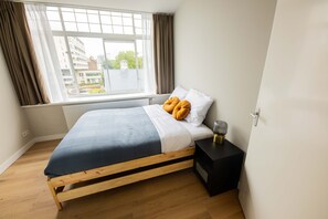 3 habitaciones, internet y ropa de cama