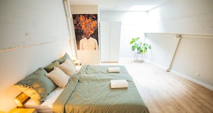 Urban Elegance 3BDR Apartment BSH